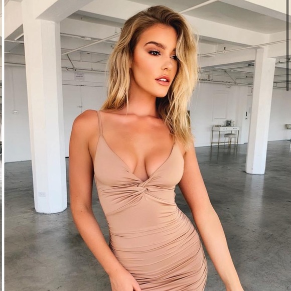 Tiger Mist Dresses & Skirts - NWT Tiger Mist Gabby Ruched Bodycon Mini Dress